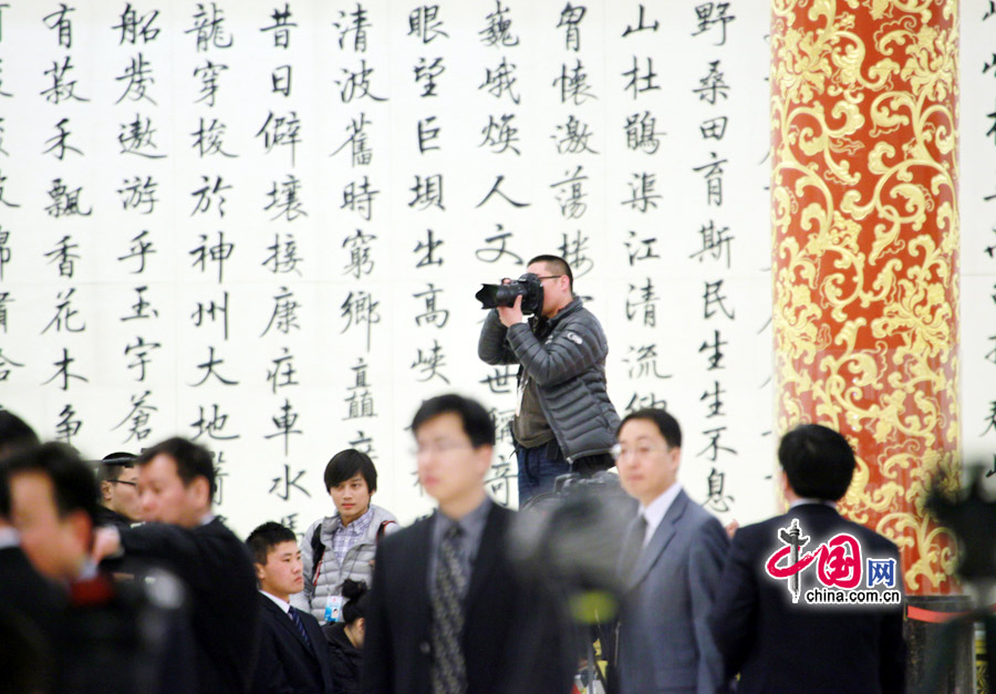 Chinese Premier Wen Jiabao meets the press after the closing meeting of the Fifth Session of the 11th National People's Congress (NPC) at the Great Hall of the People in Beijing, March 14, 2011. 