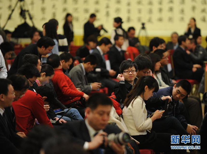 Chinese Premier Wen Jiabao meets the press after the closing meeting of the Fifth Session of the 11th National People's Congress (NPC) at the Great Hall of the People in Beijing, March 14, 2011.