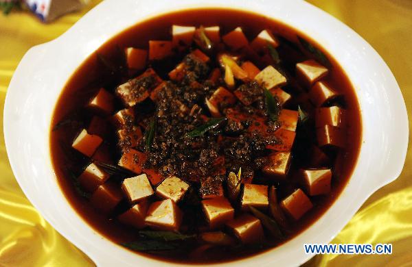 File photo taken on Sept 26, 2010 shows Mapo Tofu, a kind of Sichuan food with stewed beancurd with minced pork in pepper sauce in Chengdu, southwest China's Sichuan province. [Photo/Xinhua]