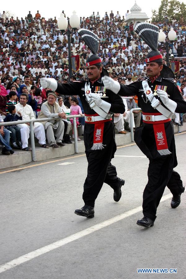 Pakistanis celebrate Pakistan Day