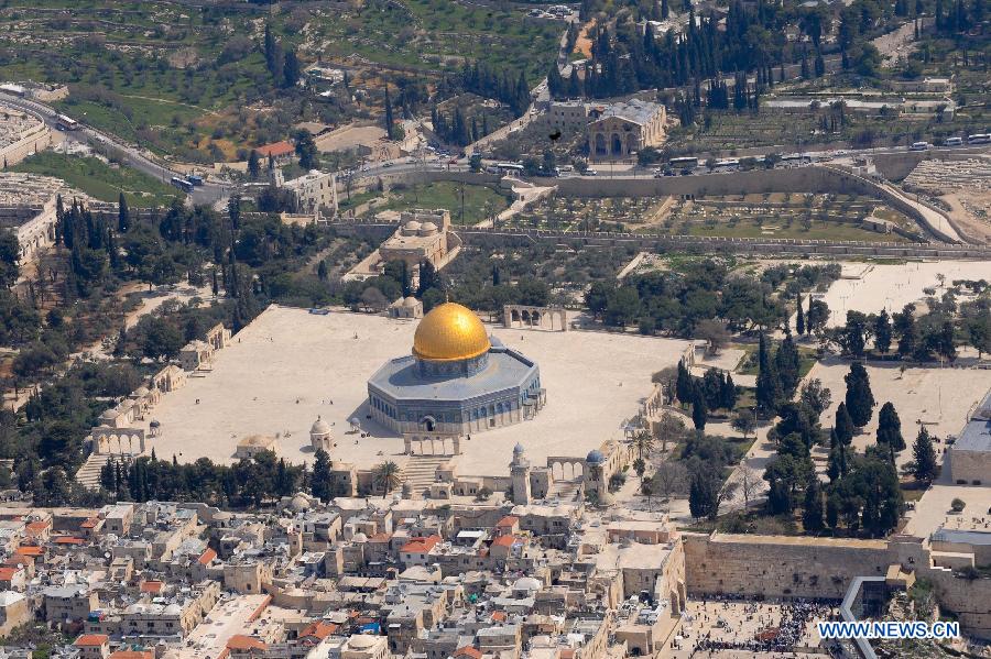 Photo taken on March 26, 2012 shows the bird's-eye view of the old city of Jerusalem. Jerusalem is located in the Judean Mountains between the Mediterranean Sea and the northern edge of the Dead Sea. It is a holy city to the three major religions -- Judaism, Christianity and Islam. Today, the status of Jerusalem remains on the core issues in the Israeli-Palestinian conflict. 