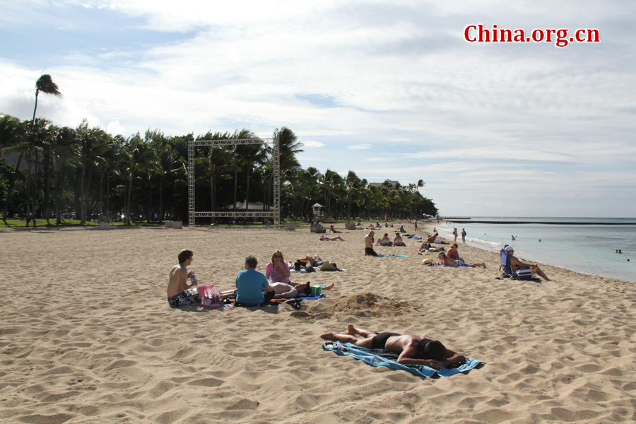 Photo shows the beautiful scenery of Waikiki Beach, Honolulu, in Hawaii, United States. [China.org.cn/Photo by Li Xiaohua] 