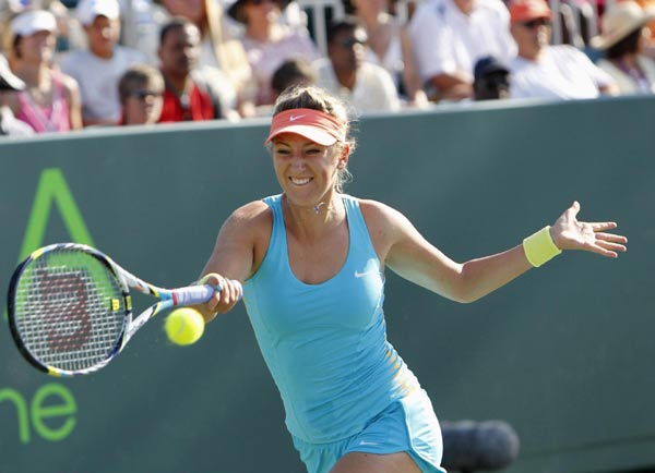 Azarenka survives Slovak scare to reach quarters