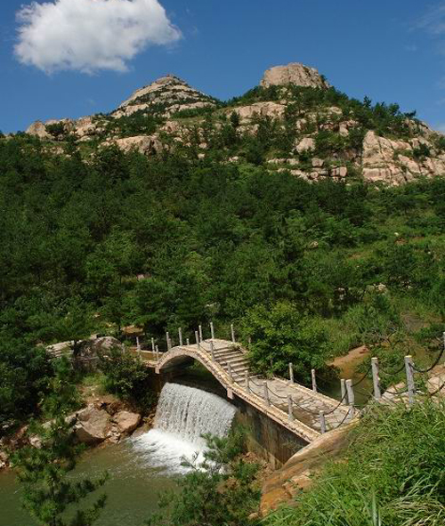 Zhaohu Mountain Forest Park in Shandong