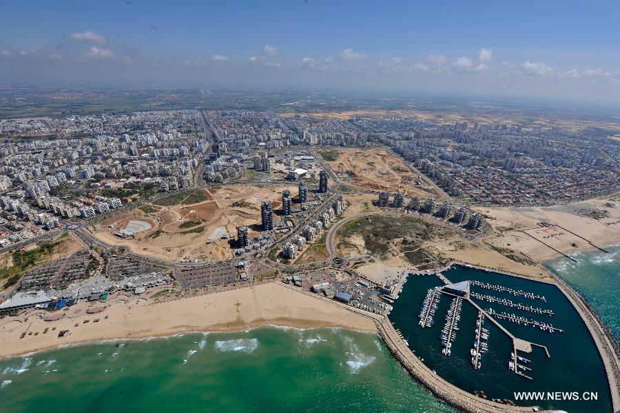 The aerial photo taken on March 26, 2012 shows the general view of Israeli city of Ashdod. (Xinhua/Yin Dongxun) 