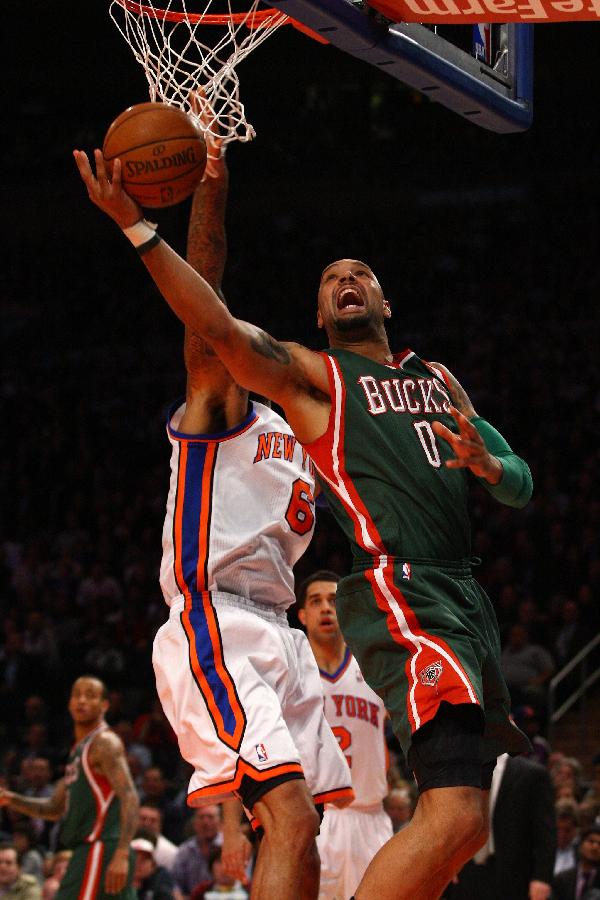 New York Knicks beats Milwaukee Bucks 89-80 at Madison Square Garden on March 26, 2012 in New York City. (Xinhua / AFP Photo) 