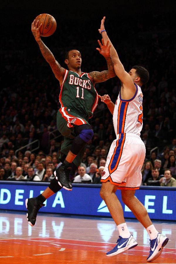 New York Knicks beats Milwaukee Bucks 89-80 at Madison Square Garden on March 26, 2012 in New York City. (Xinhua / AFP Photo)