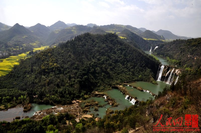 The Jiulong Waterfalls was voted one of the top six most beautiful Chinese waterfalls in a poll by 'Chinese National Geography' magazine in 2005. It is a group of wide waterfalls at ten levels in Luopan County of Yunnan Province. The view of the falls varies level by level and they are connected with each other by shoals or pools, creating a fantasy world of water.