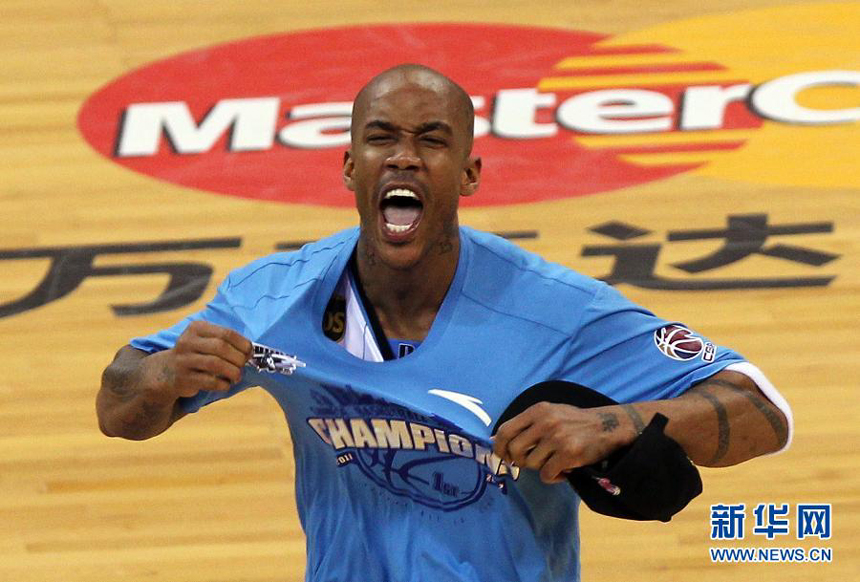 Beijing Ducks, led by former NBA star Stephon Marbury who notched game-high 41 points on Friday night, clinched their first-ever title of the Chinese Basketball Association (CBA) league.