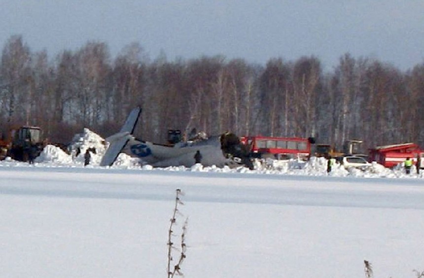 At least 31 people were killed when a passenger plane crashed in Russia&apos;s Siberia region early Monday, emergency authorities said. [China.org.cn]