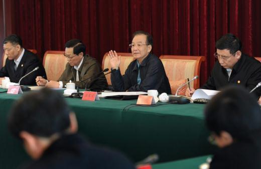 Premier Wen Jiabao chairs the meeting of economic situation in Fujian, Shanghai, Jiangsu and Zhejiang on April 3, 2012. 