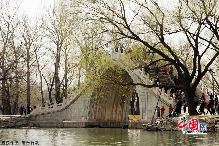 The Summer Palace is one of the finest examples of Garden Architecture in China and located in the northwest suburbs of Beijing. The Summer Palace comprises more than 3,000 structures, including pavilions, towers, bridges, and corridors. Covering 294 hectares, three quarters of the area is water. Its most distinctive features are Longevity Hill and Kunming Lake. [China.org.cn]