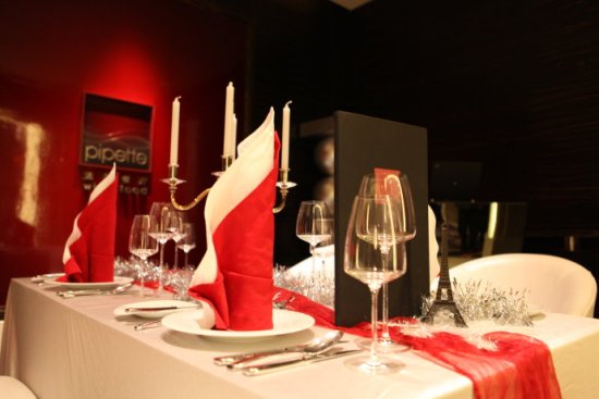 Pipette, one of the &apos;Top 50 restaurants in China 2011&apos; by China.org.cn