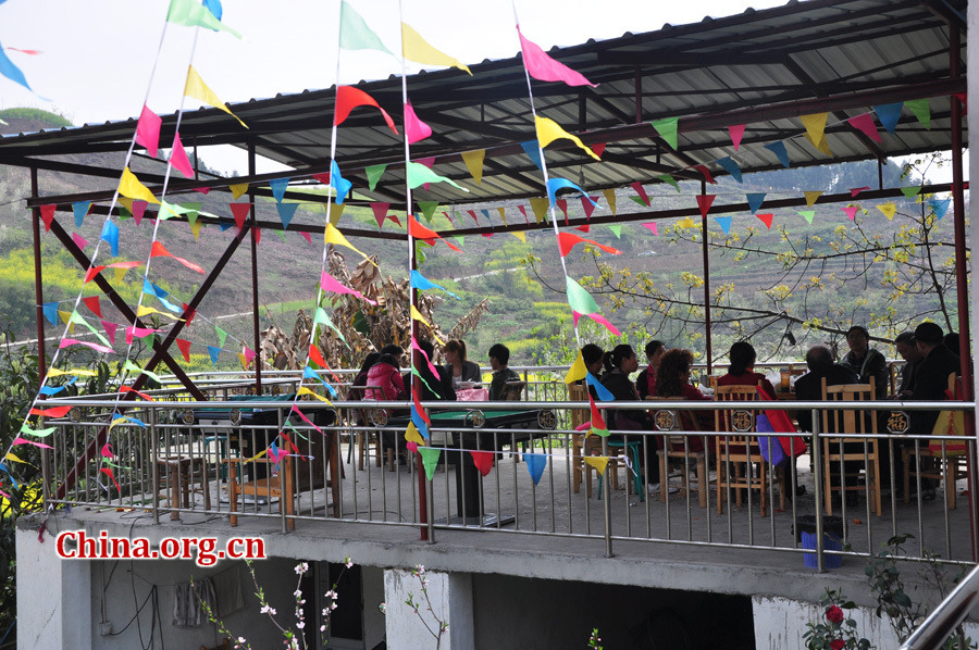 Photo shows the beautiful spring scenery in Gexian Mountain, Pengzhou City, China's Sichuan Province.[China.org.cn/by Chen Xiangzhao]