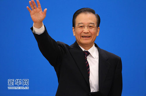 Chinese Premier Wen Jiabao meets the press after the closing meeting of the Fifth Session of the 11th National People's Congress (NPC) at the Great Hall of the People in Beijing, March 14, 2012. [Xinhua photo]