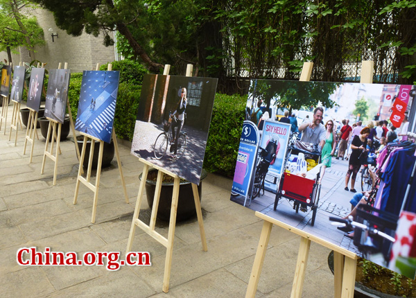 Photos about both Denmark's and China's bicycle cultures are on display at the Danish Embassy.