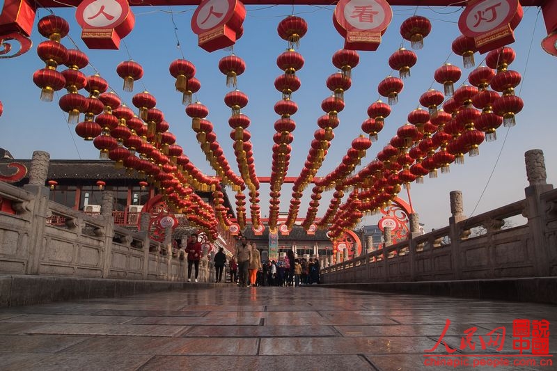 Photo shows the morning scenery in Confucius Temple, Nanjing, capital of east China's Jiangsu Province.