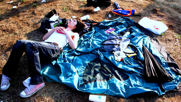 Music festivals are excellent places to chill out. Photo by William Wang for CRI.