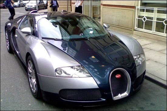 Bugatti Veyron Grand Sport Vitesse,one of the 'Top 10 most expensive cars at Beijing Auto Show' by China.org.cn.