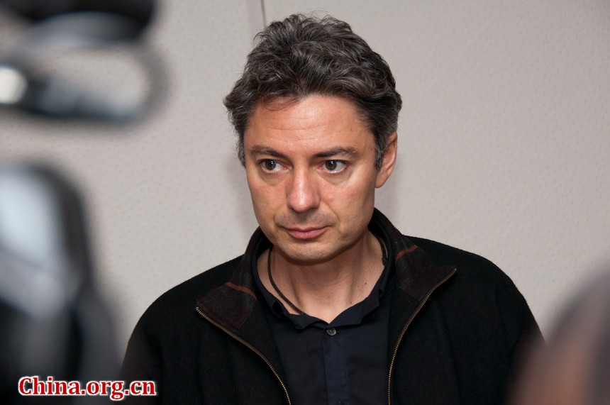 Juan Napier, director of Madam Butterfly 3D, a film that displays the Royal Opera House&apos;s live performance of the Italian composer Giacomo Puccini&apos;s opera, meets the press during the 2nd Beijing International Film Festival. [Chen Boyuan / China.org.cn]