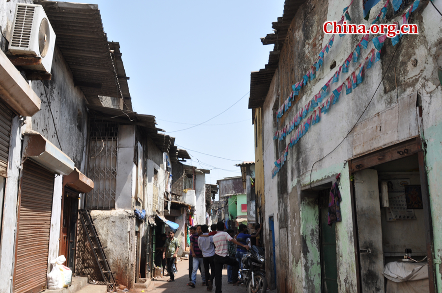 Photo taken on April 29 shows a slum in Mumbai, India. Mumbai is the capital of the Indian state of Maharashtra. It is the most populous city in India, and the fourth most populous city in the world. 