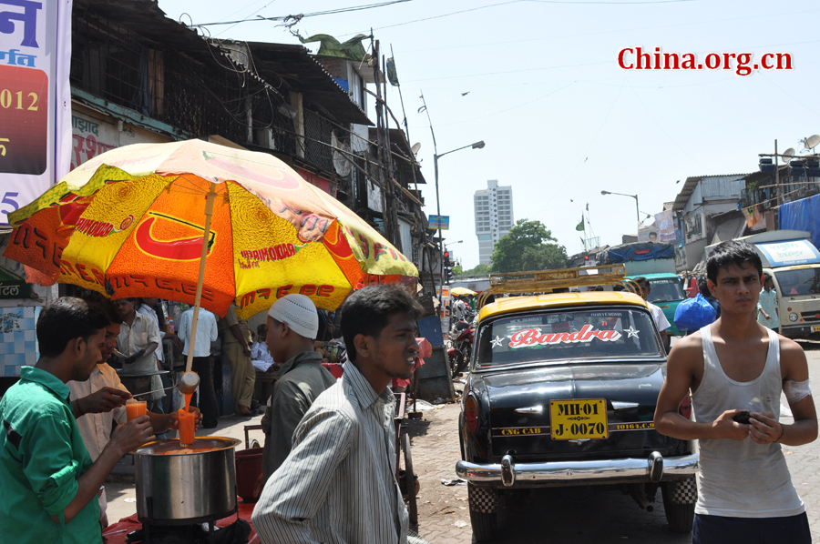 Photo taken on April 29 shows a slum in Mumbai, India. Mumbai is the capital of the Indian state of Maharashtra. It is the most populous city in India, and the fourth most populous city in the world. 