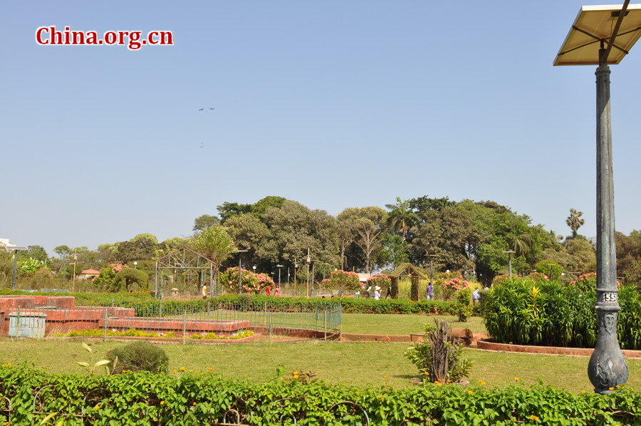 Photo taken on April 29 shows the beautiful scenery of Hanging Gardens in Mumbai, India. [China.org.cn/by Chen Chao and Huang Shan]