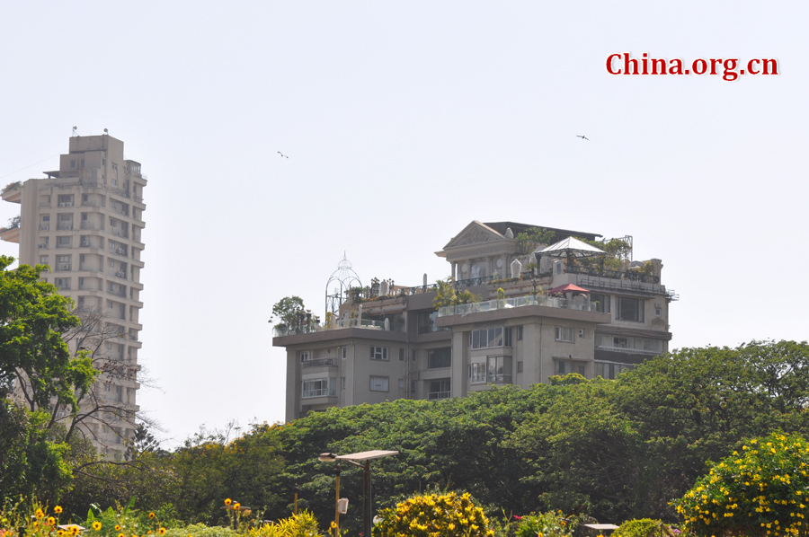 Photo taken on April 29 shows the beautiful scenery of Hanging Gardens in Mumbai, India. [China.org.cn/by Chen Chao and Huang Shan]