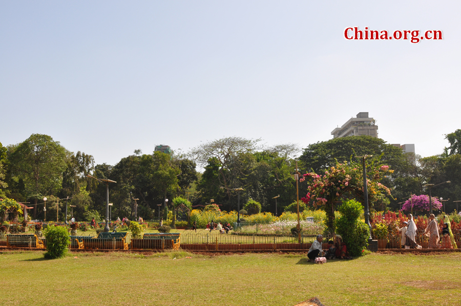 Photo taken on April 29 shows the beautiful scenery of Hanging Gardens in Mumbai, India. [China.org.cn/by Chen Chao and Huang Shan]