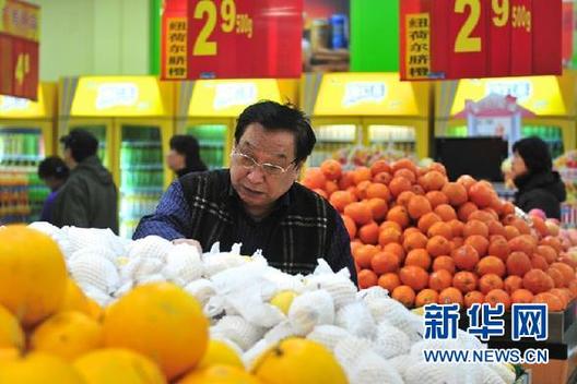 China's inflation eased slightly in April as warming weather led to a drop in food prices. [Xinhua] 