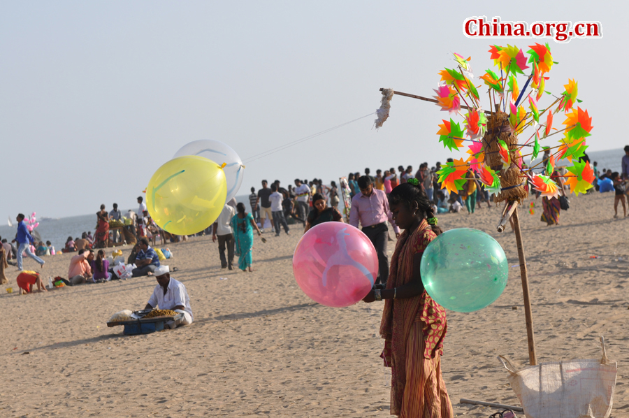 Photo taken on April 29 shows the beaches in Mumbai, India. Mumbai, the capital city of Maharashtra, boasts of some most famous beaches in India. 