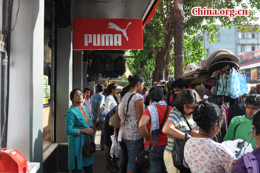 Photo taken on April 29 shows the street view of Mumbai, India. Mumbai is the capital of the Indian state of Maharashtra. It is the most populous city in India, and the fourth most populous city in the world. [China.org.cn/by Chen Chao and Huang Shan]