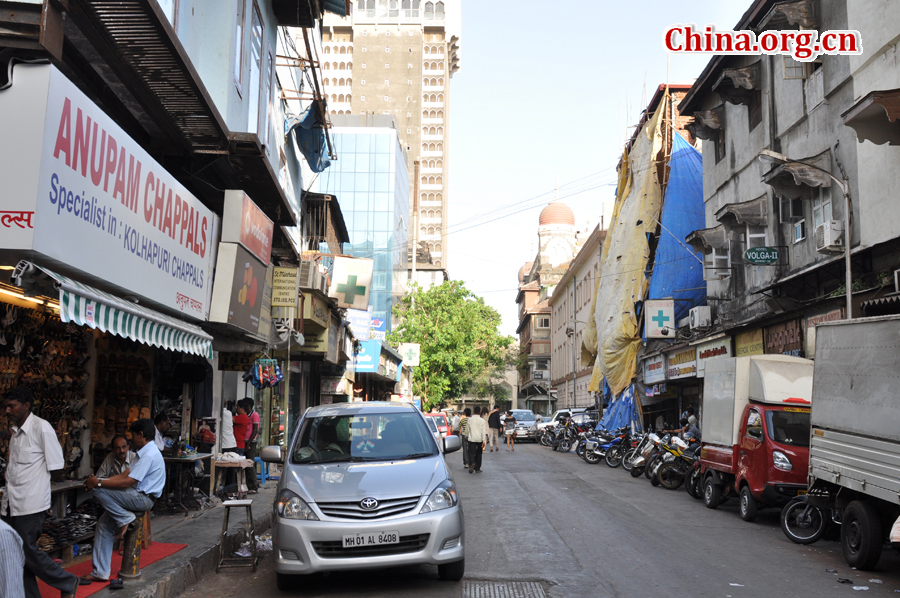 Photo taken on April 29 shows the street view of Mumbai, India. Mumbai is the capital of the Indian state of Maharashtra. It is the most populous city in India, and the fourth most populous city in the world. [China.org.cn/by Chen Chao and Huang Shan]