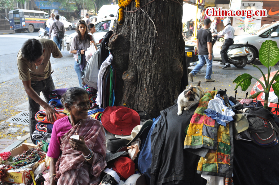 Photo taken on April 29 shows the street view of Mumbai, India. Mumbai is the capital of the Indian state of Maharashtra. It is the most populous city in India, and the fourth most populous city in the world. [China.org.cn/by Chen Chao and Huang Shan]