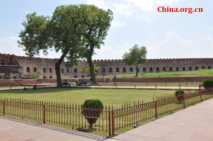 Photo taken on April 22 shows the view of Red Fort, a magnificent 17th-century red stone structure in Delhi where mutinous soldiers proclaimed the frail Mughal Emperor Bahadur Shah Zafar as ruler of India in May 1857.