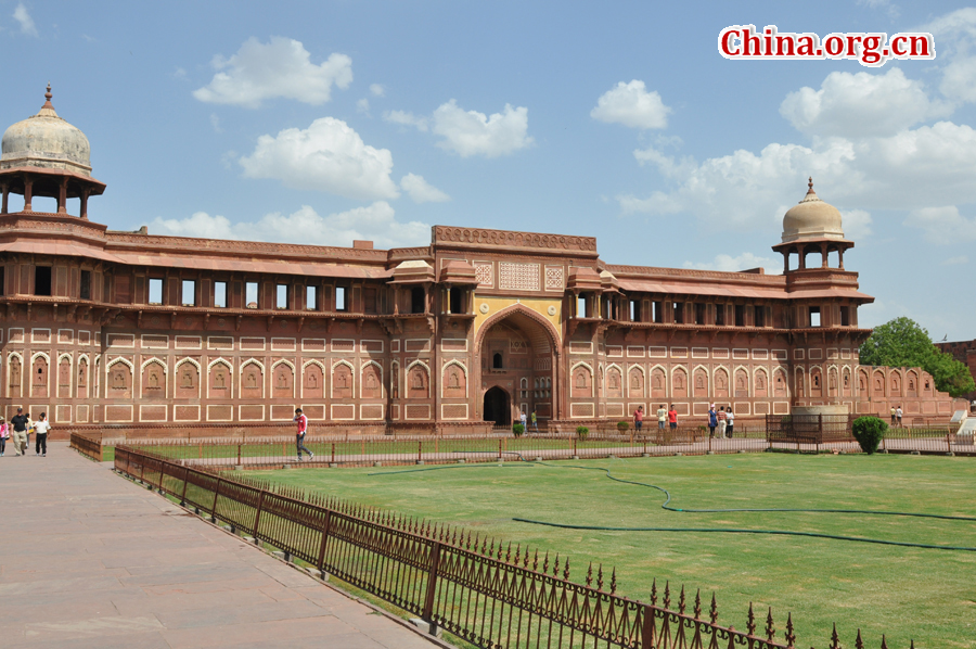 Photo taken on April 22 shows the view of Red Fort, a magnificent 17th-century red stone structure in Delhi where mutinous soldiers proclaimed the frail Mughal Emperor Bahadur Shah Zafar as ruler of India in May 1857.