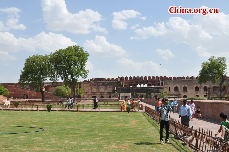 Photo taken on April 22 shows the view of Red Fort, a magnificent 17th-century red stone structure in Delhi where mutinous soldiers proclaimed the frail Mughal Emperor Bahadur Shah Zafar as ruler of India in May 1857.