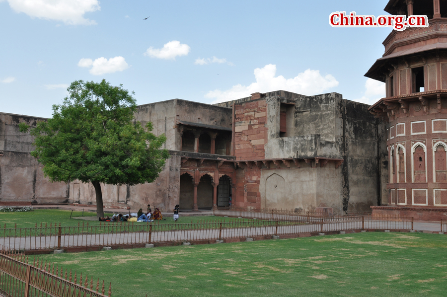 Photo taken on April 22 shows the view of Red Fort, a magnificent 17th-century red stone structure in Delhi where mutinous soldiers proclaimed the frail Mughal Emperor Bahadur Shah Zafar as ruler of India in May 1857.