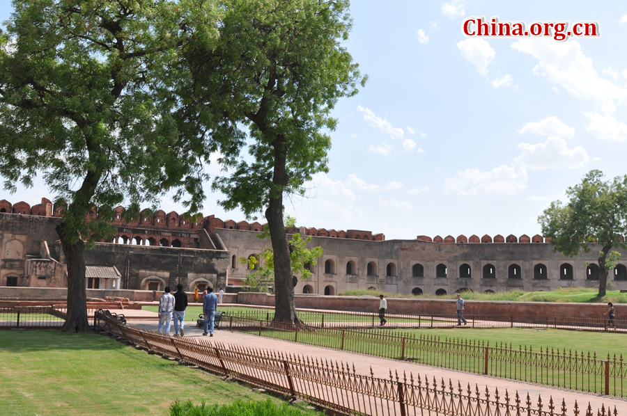 Photo taken on April 22 shows the view of Red Fort, a magnificent 17th-century red stone structure in Delhi where mutinous soldiers proclaimed the frail Mughal Emperor Bahadur Shah Zafar as ruler of India in May 1857.