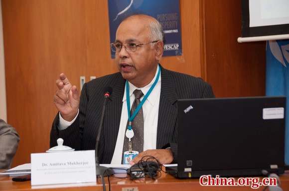 Amitava Mukherjee, UNESCAP's senior expert of Macro Economic Policy Development Division.[Chen Boyuan / China.org.cn]