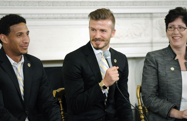 Obama welcomes Beckham to the White House