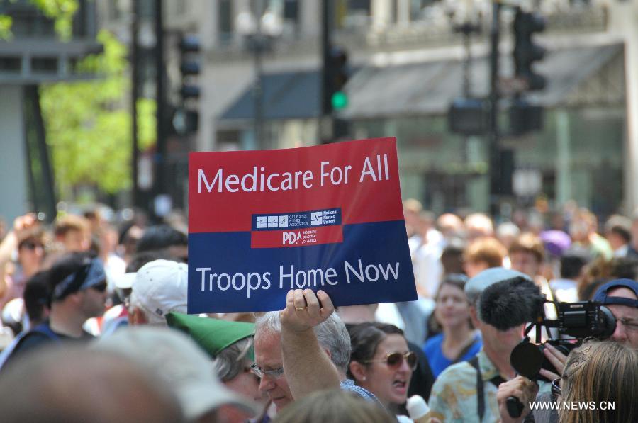 Protestors rally against G8, NATO in Chicago