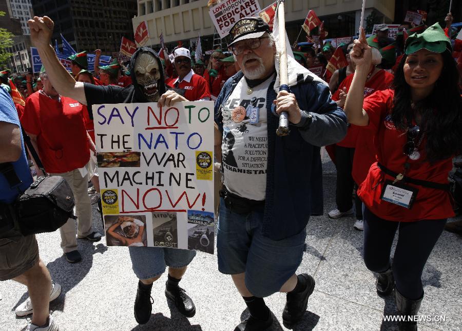 Protestors rally against G8, NATO in Chicago