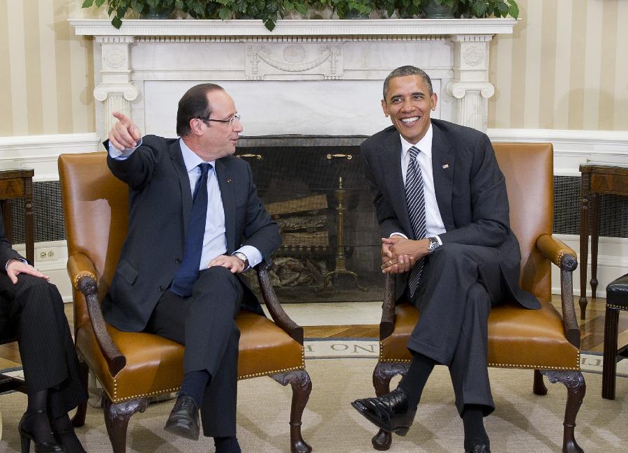 Obama meets with French President Francois Hollande