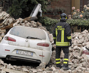 Italy quake death toll rises to 7