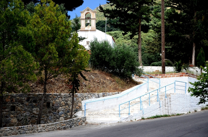 Church of Plokamiana Chania is one of Crete's most touristy destinations. The villages' traditional styles and their environment's natural purity are bound to captivate the best-traveled visitor.