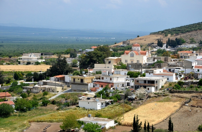 Sternes. Heraklion is Crete's biggest town. Its impressive Castle, the Venetian port and the fish taverns along the waterfront, have really put the town on the map.