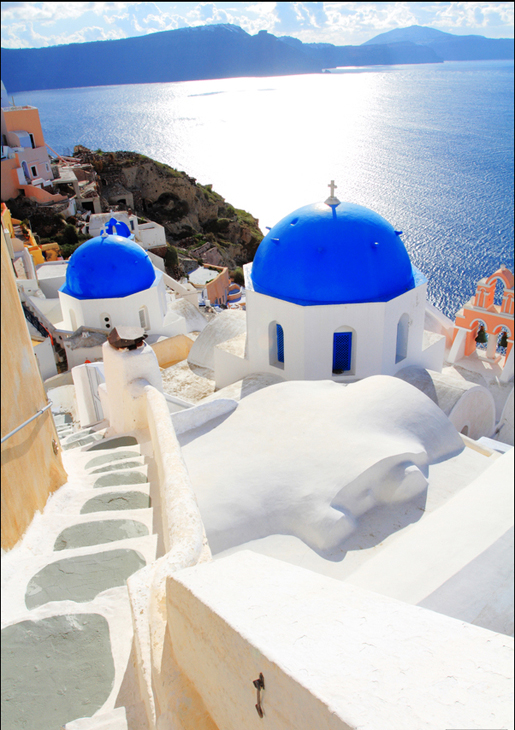 Santorini is an island in the southern Aegean Sea, about 200 km (120 mi) southeast from Greece's mainland.