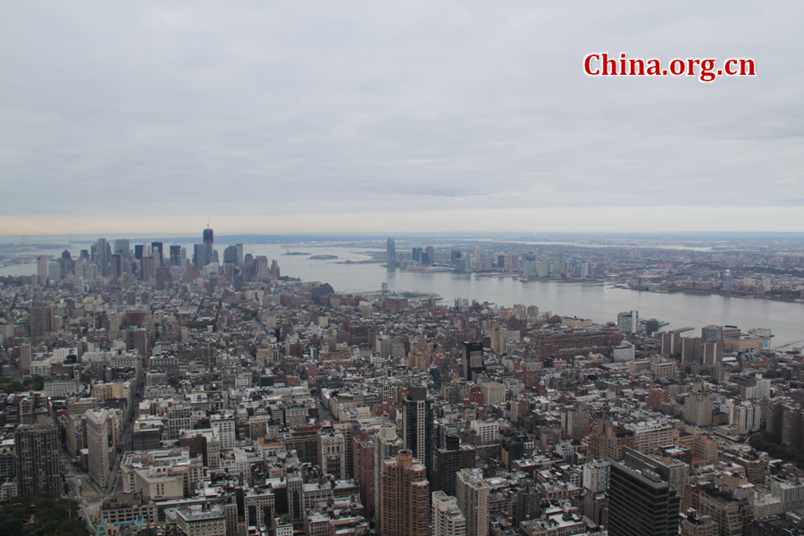 Photo shows the bird's eye view from the Empire State Building, U.S. [China.org.cn/by Li Xiaohua]