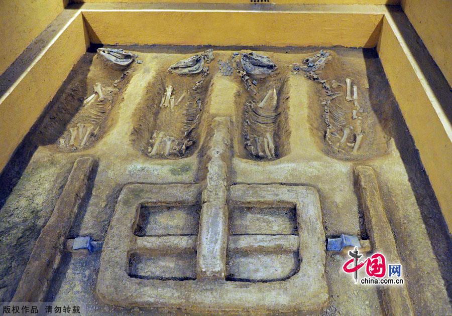 The title of the museum was inscribed by Su Binqi, a master in the circle of archeology. Covering an area of 3,000 square meters, the museum has a basic display entitled 'Glorious Ancient Yan Capital Culture' divided into eight parts.